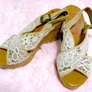 Jelly Pop White lace wedge heels